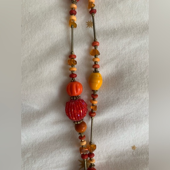 Double string Long necklace w orange and red beads - Picture 7 of 10